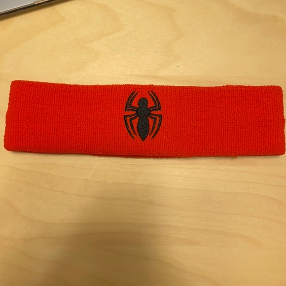 UNDERARMOUR Spider-Man Headband - Picture 1 of 3